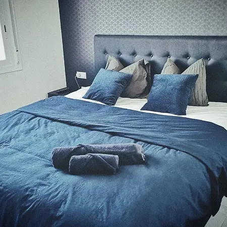 Apartment Black Sun. Modern Penthouse In *