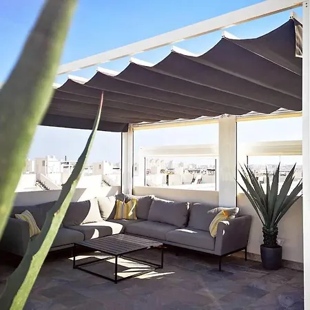 Apartment Black Sun. Modern Penthouse In Torrevieja