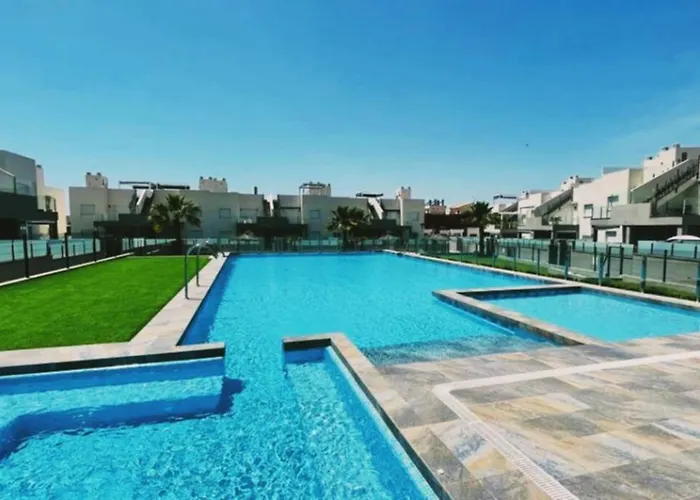 Black Sun. Modern Penthouse In Torrevieja